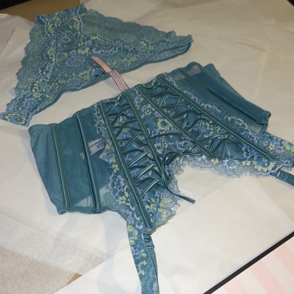 (L) 2pcs Victoria’s Secret Dream Angels Collection Set Corset & Cheeky Panty - Picture 16 of 17